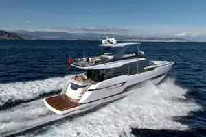 2022 Fairline Squadron 68 thumbnail 1