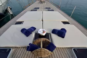 1988 Brooke Yachts thumbnail 9