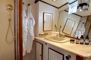 1988 Brooke Yachts thumbnail 17