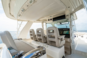 Boston Whaler 42 - Lady G - Helm Seating