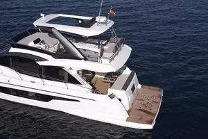 2022 Astondoa 52 Flybridge thumbnail 6
