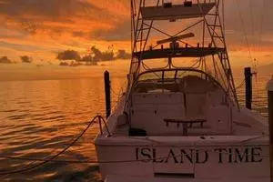 2000 Riviera 4000 Offshore thumbnail 1