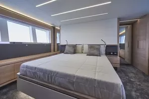 2022 Astondoa 66 Flybridge thumbnail 16