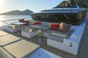 2022 Astondoa 110 Century thumbnail 10