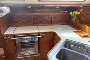 TIOGA 42ft Sabre Yacht For Sale