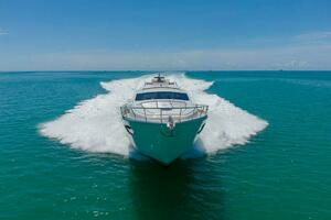 VIDI 2018 Pershing Pershing 74 Yacht For Sale in Miami FL