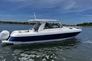 Photo 3313257 for 2022 Intrepid 438 Evolution  