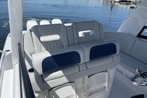 Photo 3313437 for 2022 Intrepid 438 Evolution  