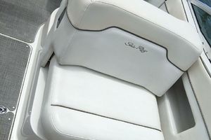 Photo 3295483 for 2008 Sea Ray 290 Sundeck  