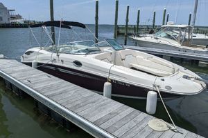 Photo 3295477 for 2008 Sea Ray 290 Sundeck  