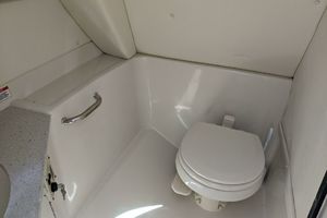 Photo 3295490 for 2008 Sea Ray 290 Sundeck  