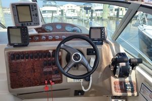 Photo 3299446 for 2000 Maxum 3300 SCR  