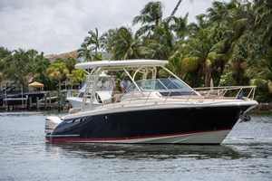 Chris-Craft 38 - Nauti Love