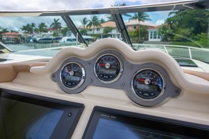 Chris-Craft 38 - Nauti Love