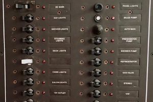 Photo 3300060 for 2006 Beneteau 423 Into the Mystic 