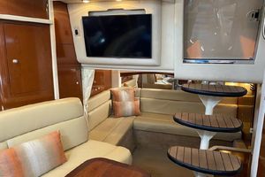 Photo 3301029 for 2008 Sea Ray 340 Sundancer High Maintenance 