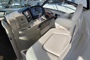 Photo 3360893 for 2004 Sea Ray 390 Sundancer  