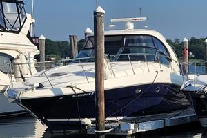 Photo 3360882 for 2004 Sea Ray 390 Sundancer  