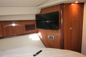 Photo 3360909 for 2004 Sea Ray 390 Sundancer  