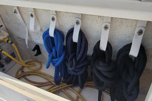 Photo 3360885 for 2004 Sea Ray 390 Sundancer  