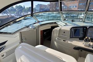 Photo 3360897 for 2004 Sea Ray 390 Sundancer  