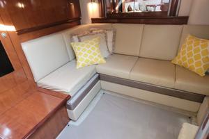 Photo 3360899 for 2004 Sea Ray 390 Sundancer  