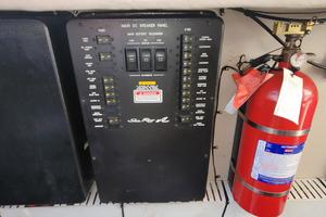 Photo 3360915 for 2004 Sea Ray 390 Sundancer  