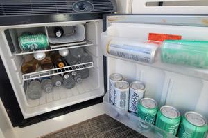 Photo 3360892 for 2004 Sea Ray 390 Sundancer  