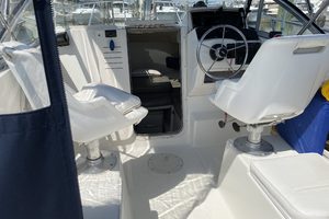 21ft Boston Whaler Yacht For Sale