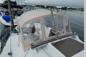Salty Dog 35ft C amp C Yacht For Sale