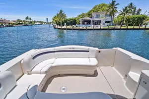 2007 Sea Ray 40 Sundancer thumbnail 25