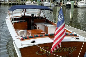 Sydney 26ft Lyman Yacht For Sale