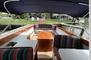 Sydney 26ft Lyman Yacht For Sale