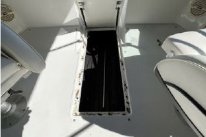 22ft Cobalt Yacht For Sale