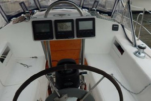 Elan 30ft Catalina Yacht For Sale
