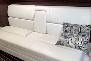 Photo 3308401 for 2013 Monterey 340 Sport Yacht  