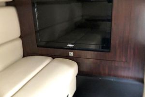 Photo 3308409 for 2013 Monterey 340 Sport Yacht  