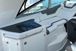 Photo 3308396 for 2013 Monterey 340 Sport Yacht  