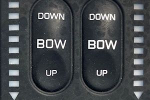 Photo 3308400 for 2013 Monterey 340 Sport Yacht  