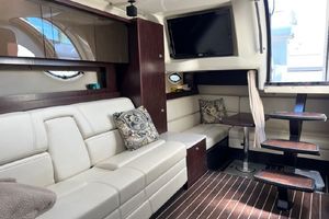 Photo 3308402 for 2013 Monterey 340 Sport Yacht  