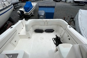 Photo 3308943 for 2008 Century 2350 Dual Console  