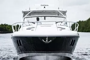 2019 Intrepid 475 Sport Yacht thumbnail 4