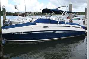 Sand  amp  Seas 28ft Sea Ray Yacht For Sale