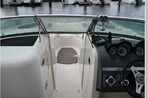 Sand  amp  Seas 28ft Sea Ray Yacht For Sale