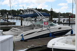 Sand  amp  Seas 28ft Sea Ray Yacht For Sale