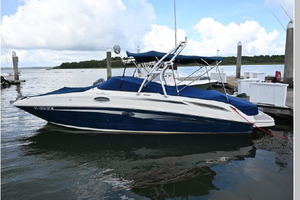 Sand  amp  Seas 28ft Sea Ray Yacht For Sale