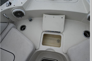 Sand  amp  Seas 28ft Sea Ray Yacht For Sale