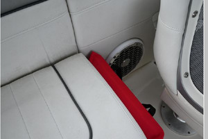 Sand  amp  Seas 28ft Sea Ray Yacht For Sale