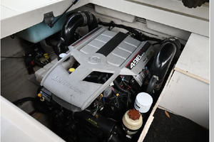 Sand  amp  Seas 28ft Sea Ray Yacht For Sale