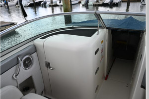 Sand  amp  Seas 28ft Sea Ray Yacht For Sale